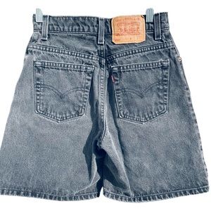 Vintage 90s Levis 551 Black Cutoff Denim Jean Shorts Jorts Womens Size 4 relaxed